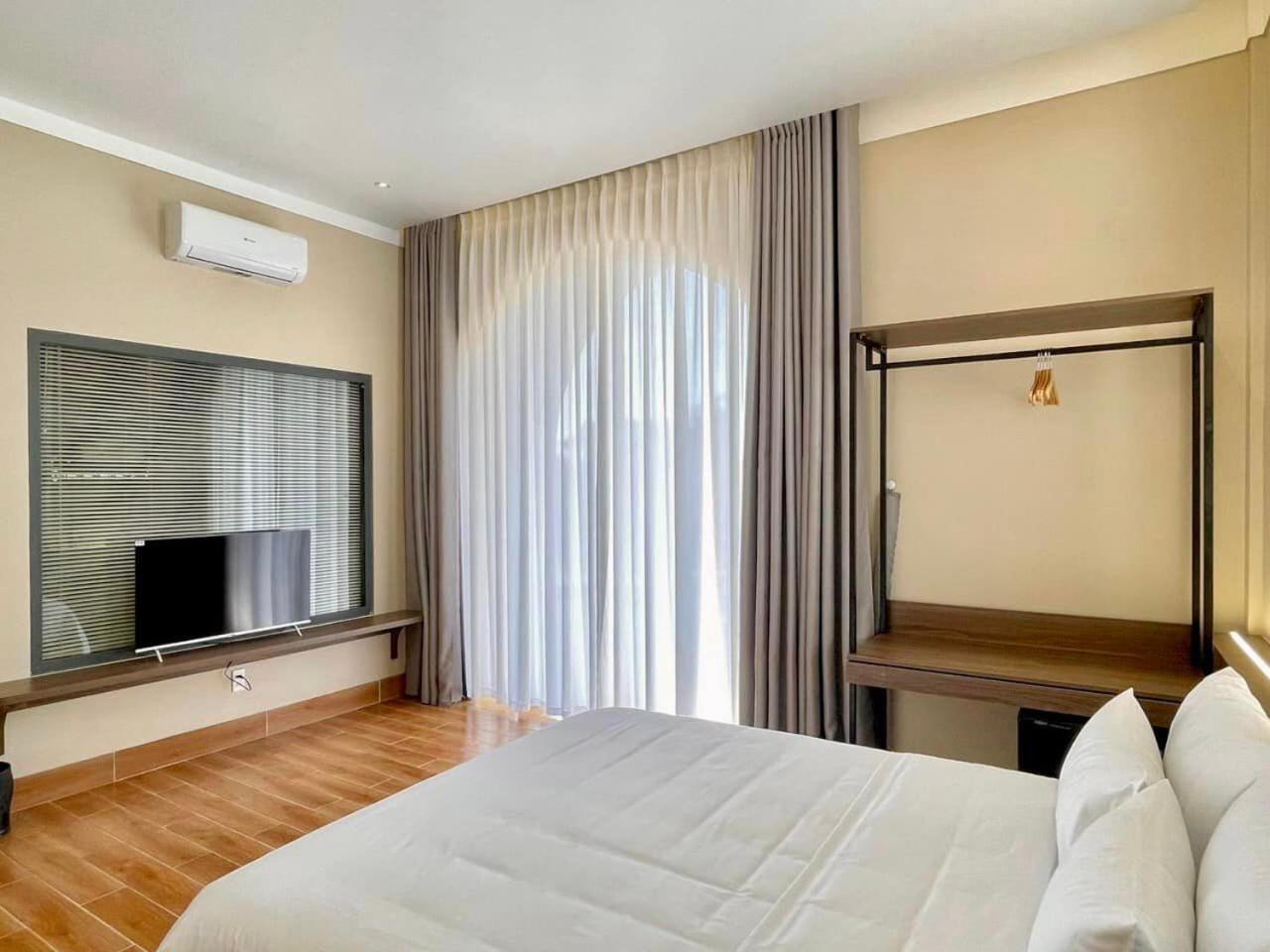 Mela Hotel My Thach エクステリア 写真