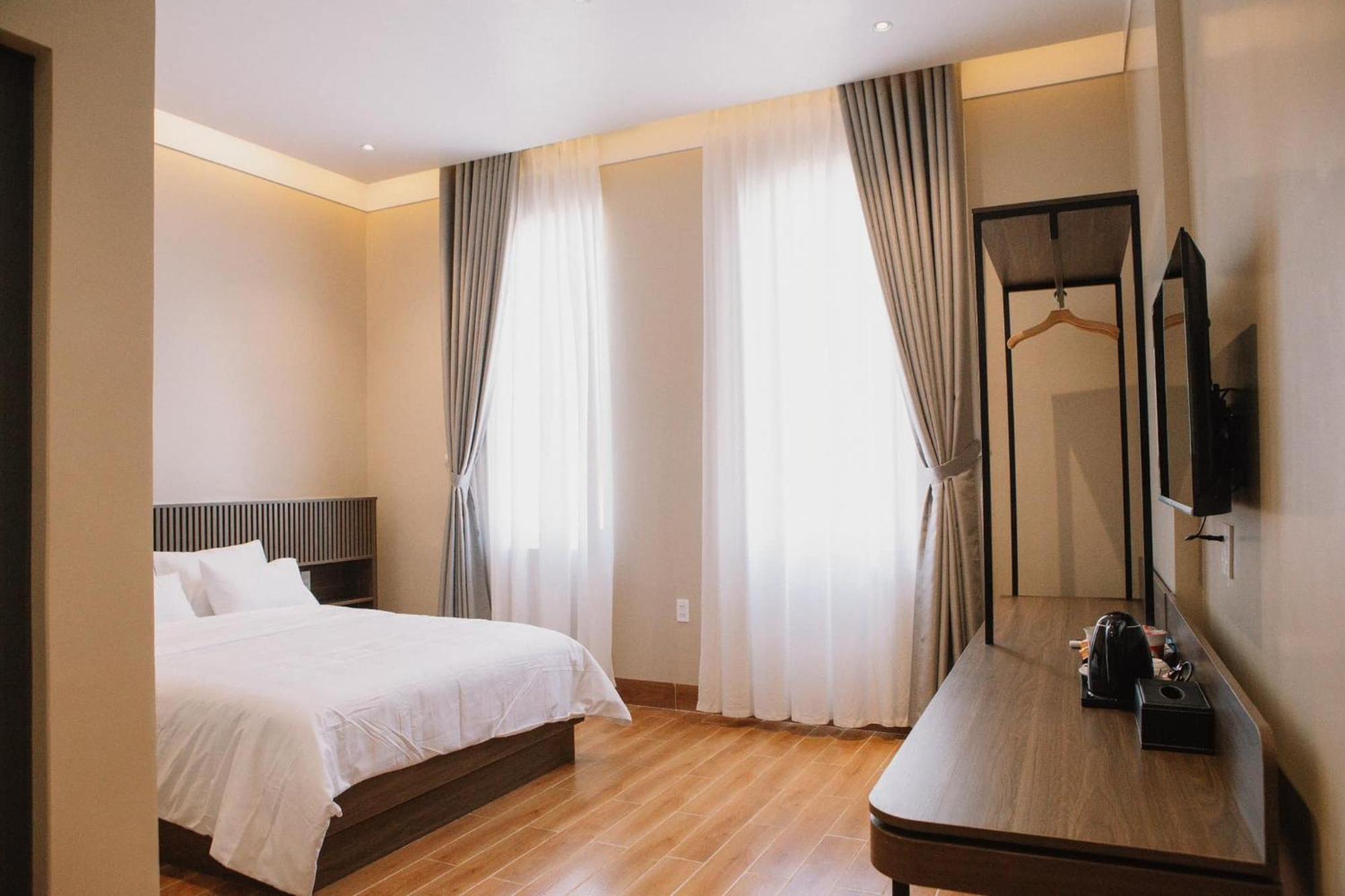 Mela Hotel My Thach エクステリア 写真